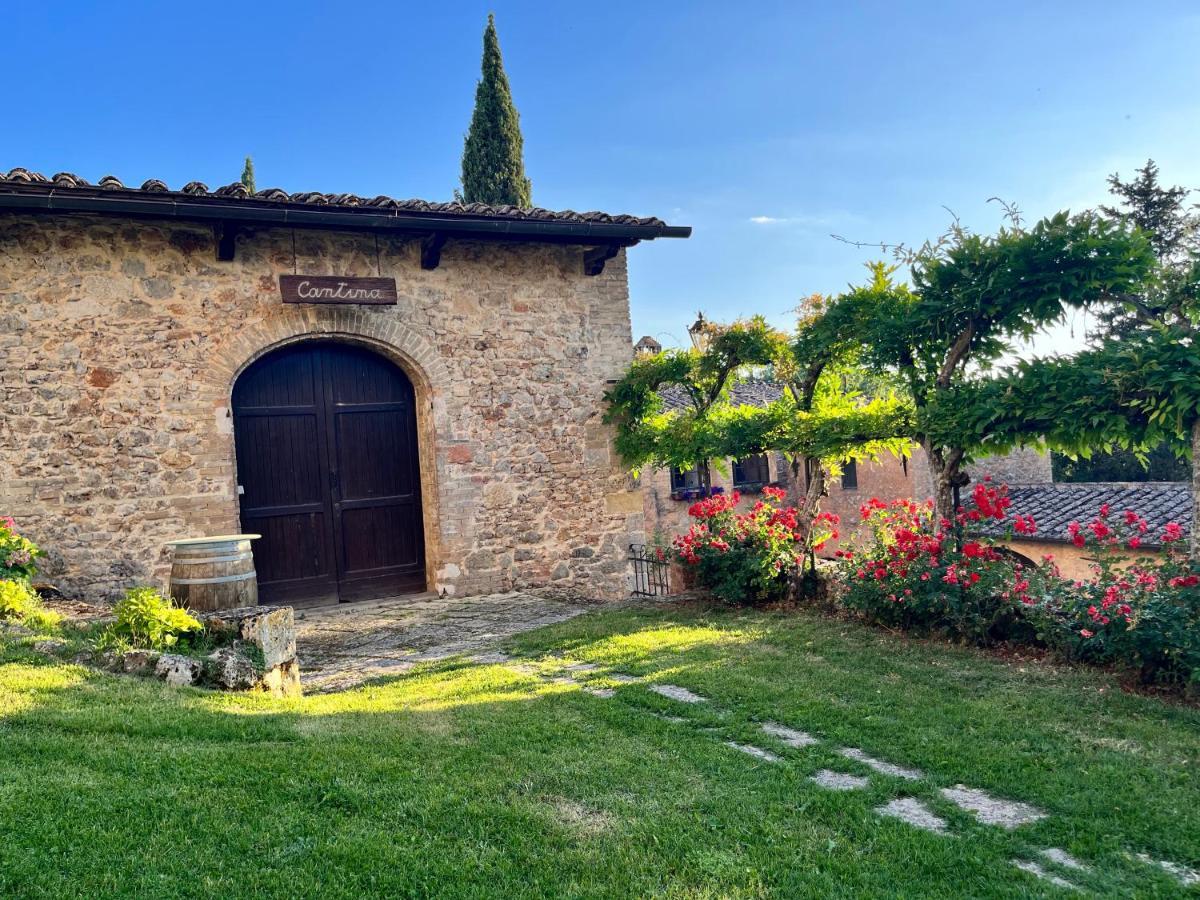 Castel Pietraio Villa มอนเตริจโจนี ภายนอก รูปภาพ