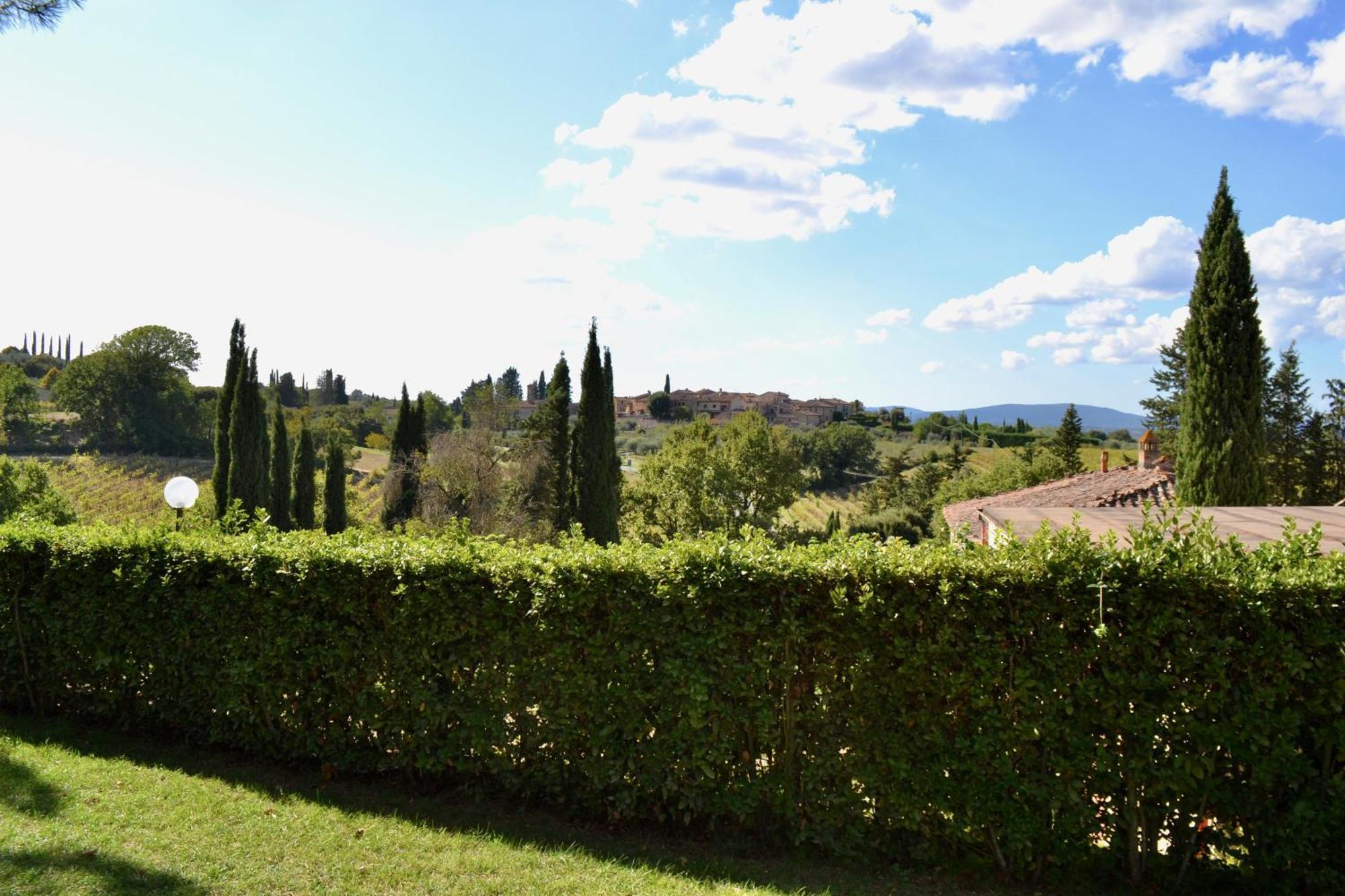 Castel Pietraio Villa มอนเตริจโจนี ภายนอก รูปภาพ